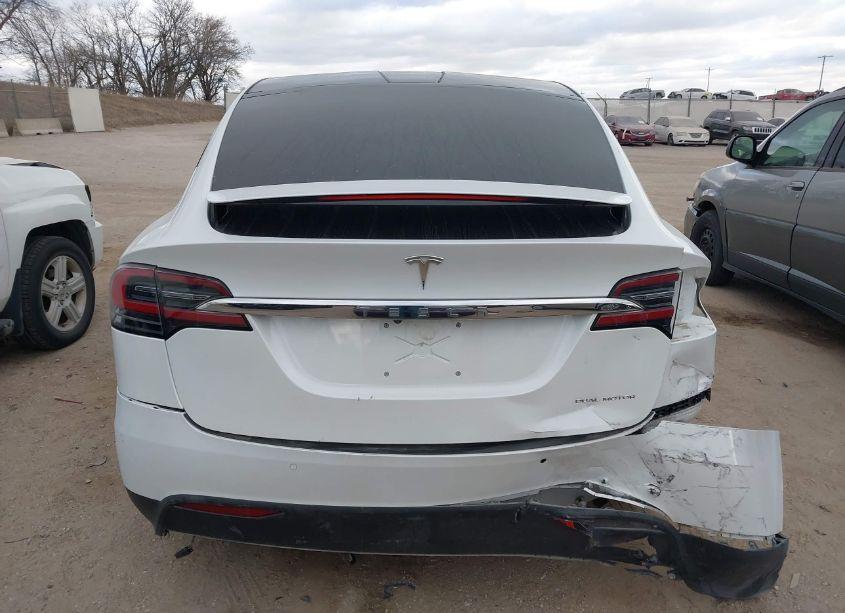 Photo 17 of 2019 Tesla Model X 100D/75D/LONG RANGE/STANDARD RANGE (VIN 5YJXCDE25KF185027)