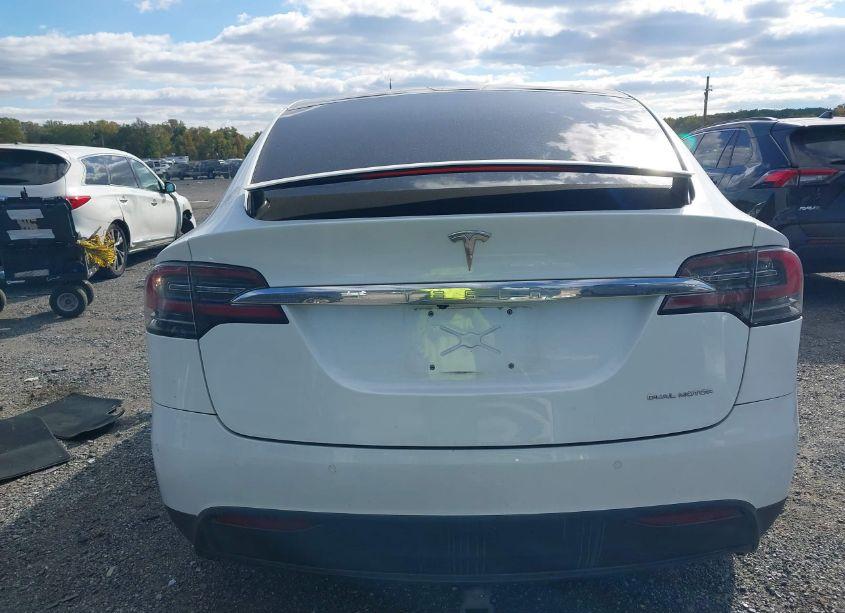 Photo 16 of 2019 Tesla Model X 100D/75D/LONG RANGE/STANDARD RANGE (VIN 5YJXCDE25KF196884)