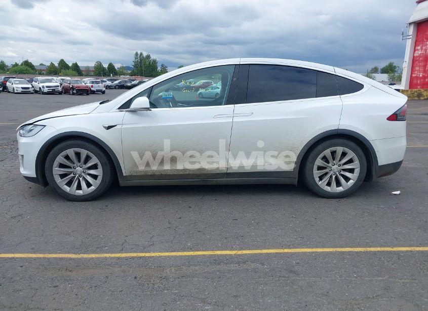 Photo 13 of 2017 Tesla Model X 100D/75D/90D (VIN 5YJXCDE26HF034495)