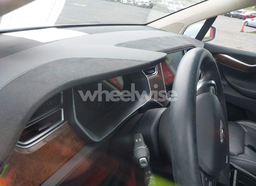 Photo 14 of 2017 Tesla Model X 100D/75D/90D (VIN 5YJXCDE26HF034495)