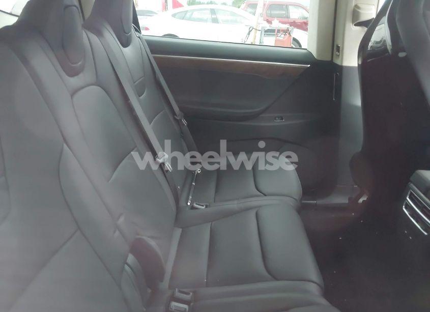 Photo 8 of 2017 Tesla Model X 100D/75D/90D (VIN 5YJXCDE26HF034495)