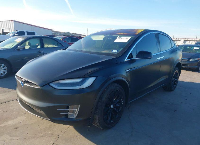 Photo 2 of 2017 Tesla Model X 100D/75D/90D (VIN 5YJXCDE26HF066914)