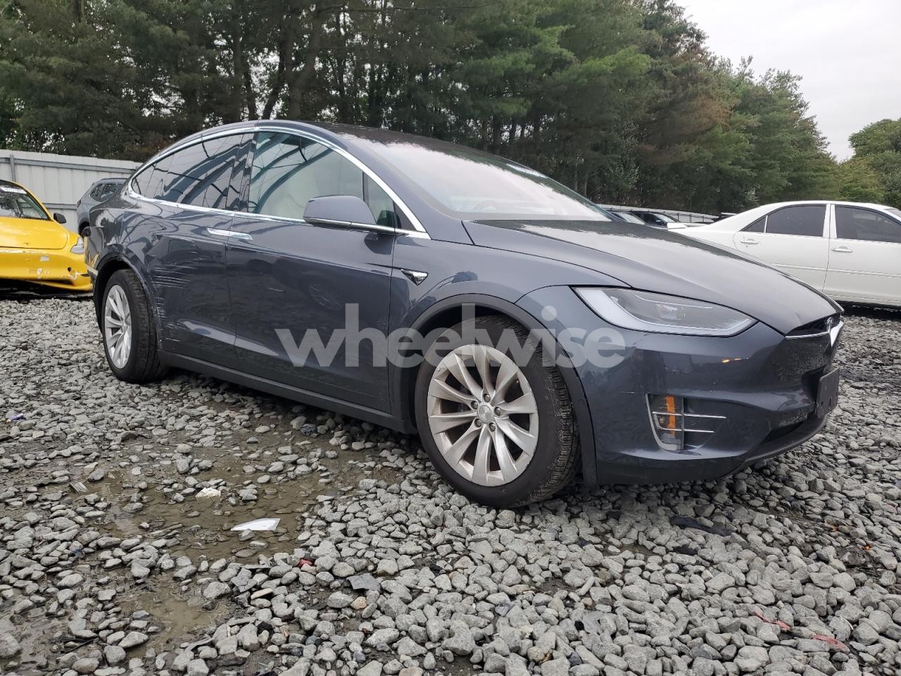 Photo 4 of 2019 TESLA MODEL X (VIN 5YJXCDE26KF187840)