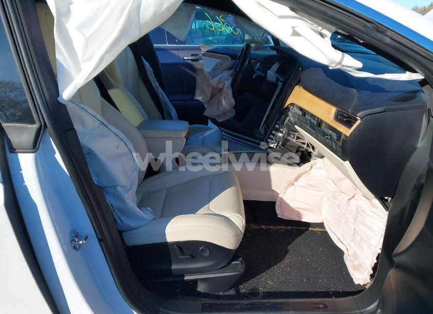 Photo 5 of 2020 Tesla Model X LONG RANGE DUAL MOTOR ALL-WHEEL DRIVE/LONG RANGE PLUS DUAL MOTOR ALL-WHEEL DRIVE (VIN 5YJXCDE26LF220448)