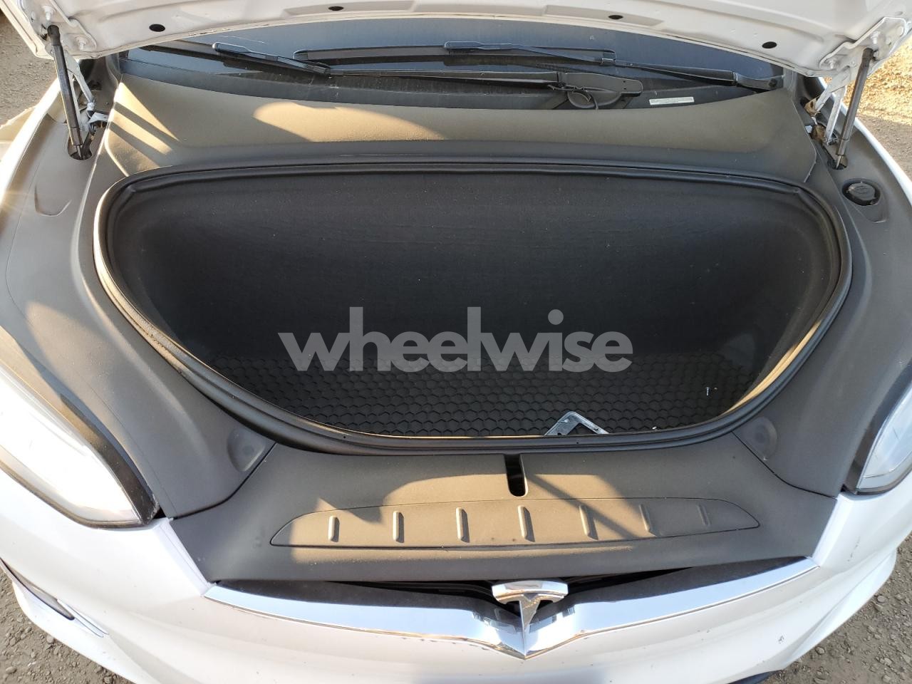 Photo 11 of 2020 TESLA MODEL X (VIN 5YJXCDE26LF231711)