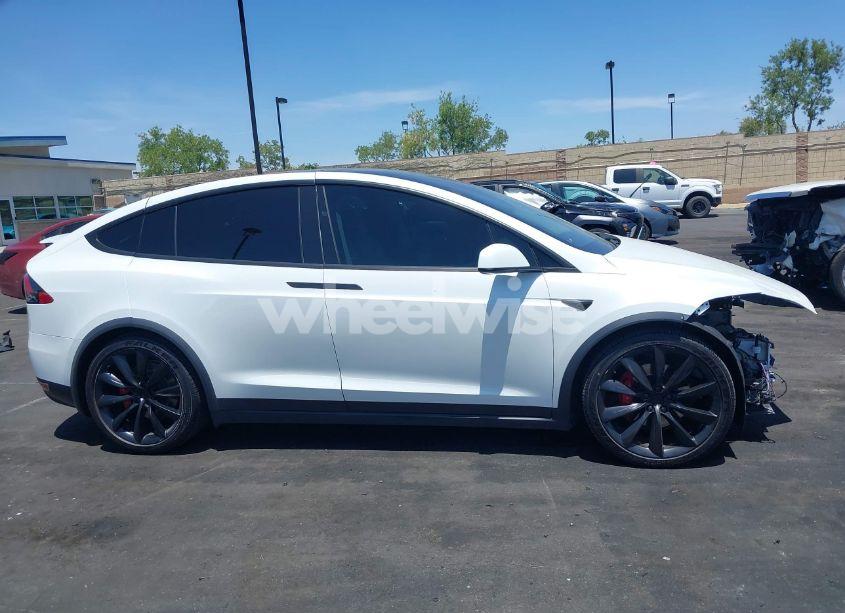 Photo 14 of 2018 Tesla Model X 100D/75D/P100D (VIN 5YJXCDE27JF139570)