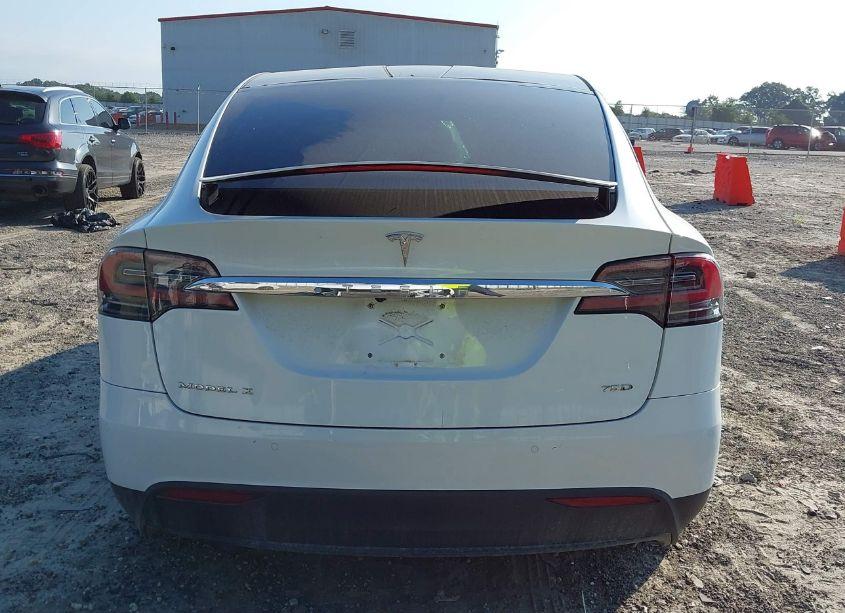 Photo 16 of 2018 Tesla Model X 100D/75D/P100D (VIN 5YJXCDE2XJF088761)