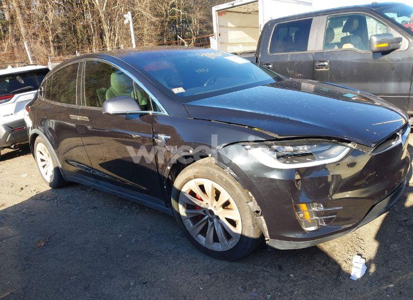 2017 Tesla Model X P100D (VIN 5YJXCDE4XHF055805) main photo