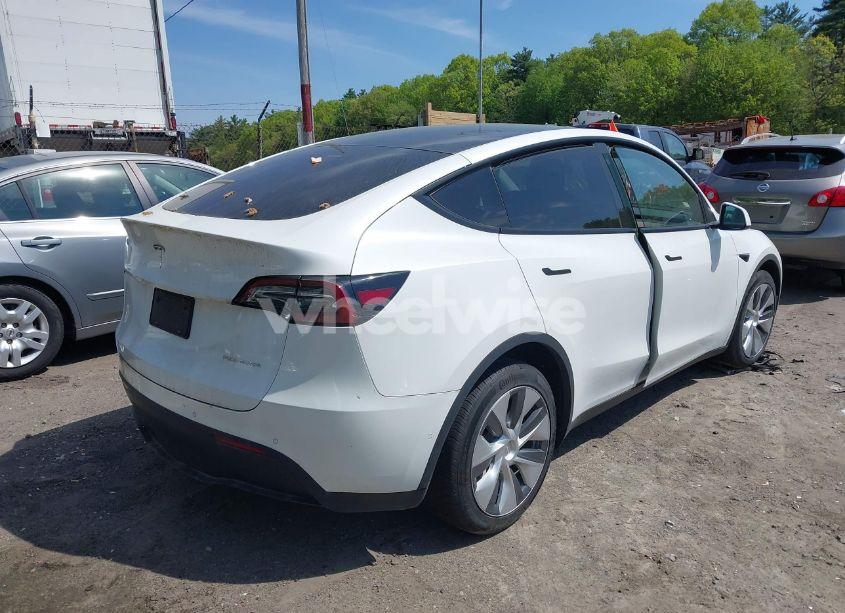 Photo 4 of 2021 Tesla Model Y LONG RANGE DUAL MOTOR ALL-WHEEL DRIVE (VIN 5YJYGAEE0MF149430)