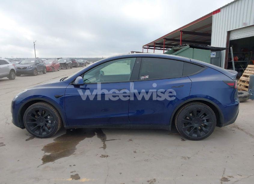 Photo 14 of 2021 Tesla Model Y LONG RANGE DUAL MOTOR ALL-WHEEL DRIVE (VIN 5YJYGAEE0MF185053)