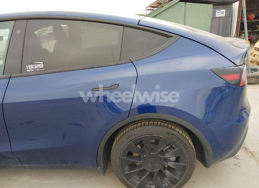 Photo 20 of 2021 Tesla Model Y LONG RANGE DUAL MOTOR ALL-WHEEL DRIVE (VIN 5YJYGAEE0MF185053)