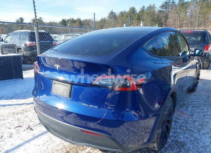 Photo 16 of 2021 Tesla Model Y LONG RANGE DUAL MOTOR ALL-WHEEL DRIVE (VIN 5YJYGAEE1MF144432)