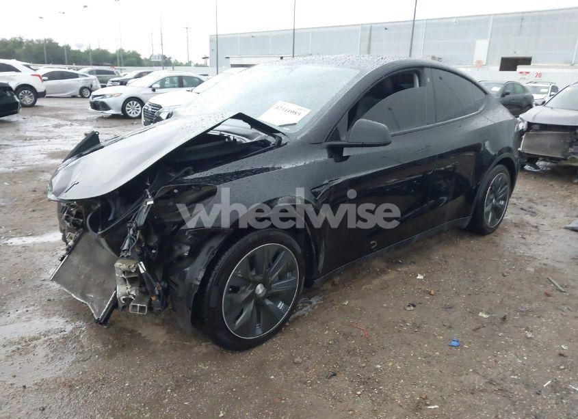 Photo 2 of 2021 Tesla Model Y LONG RANGE DUAL MOTOR ALL-WHEEL DRIVE (VIN 5YJYGAEE1MF149792)