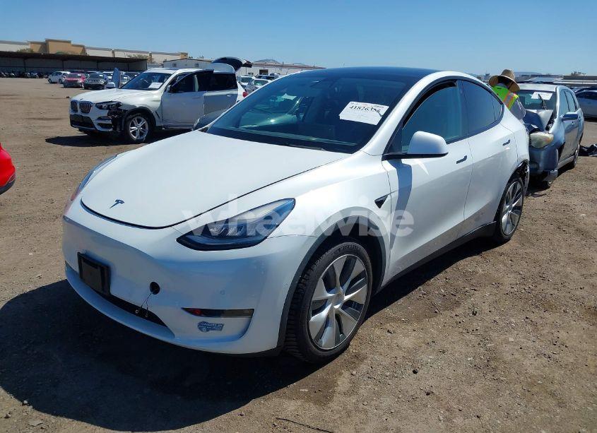 Photo 2 of 2021 Tesla Model Y LONG RANGE DUAL MOTOR ALL-WHEEL DRIVE (VIN 5YJYGAEE3MF172961)