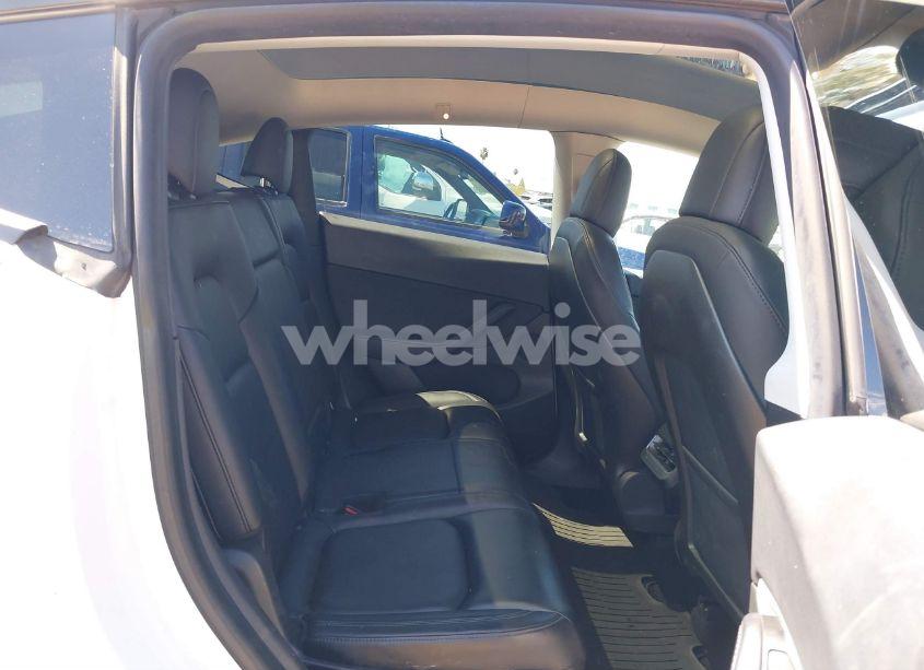 Photo 8 of 2021 Tesla Model Y LONG RANGE DUAL MOTOR ALL-WHEEL DRIVE (VIN 5YJYGAEE3MF172961)