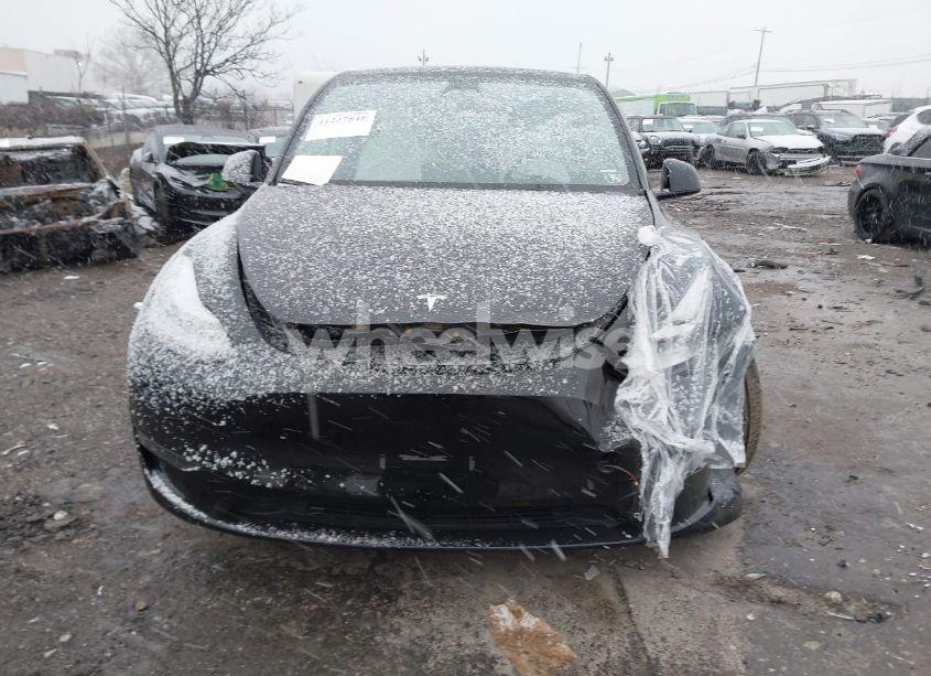 Photo 11 of 2021 Tesla Model Y LONG RANGE DUAL MOTOR ALL-WHEEL DRIVE (VIN 5YJYGAEE5MF228673)