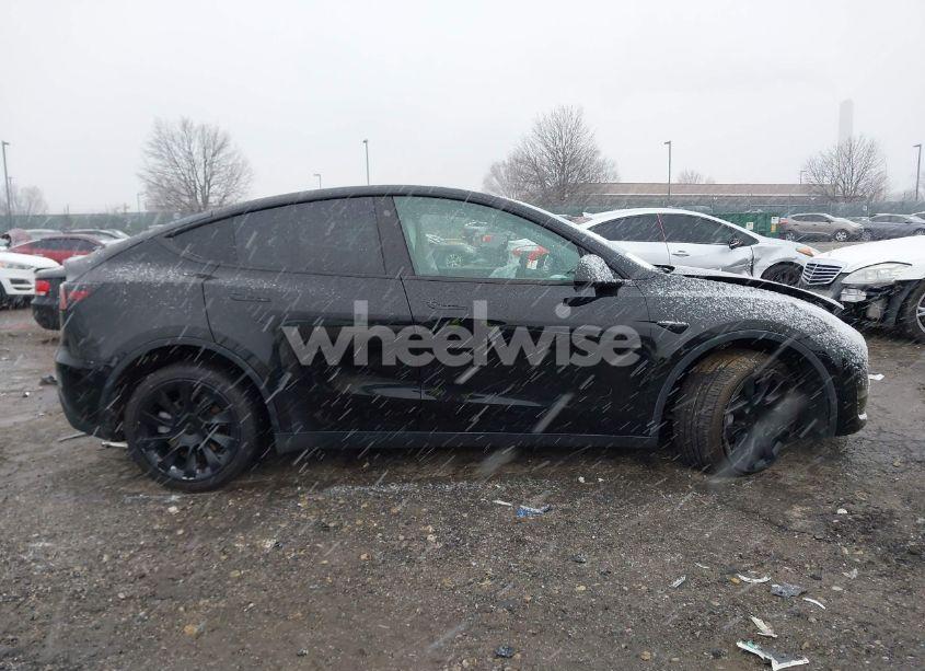 Photo 12 of 2021 Tesla Model Y LONG RANGE DUAL MOTOR ALL-WHEEL DRIVE (VIN 5YJYGAEE5MF228673)