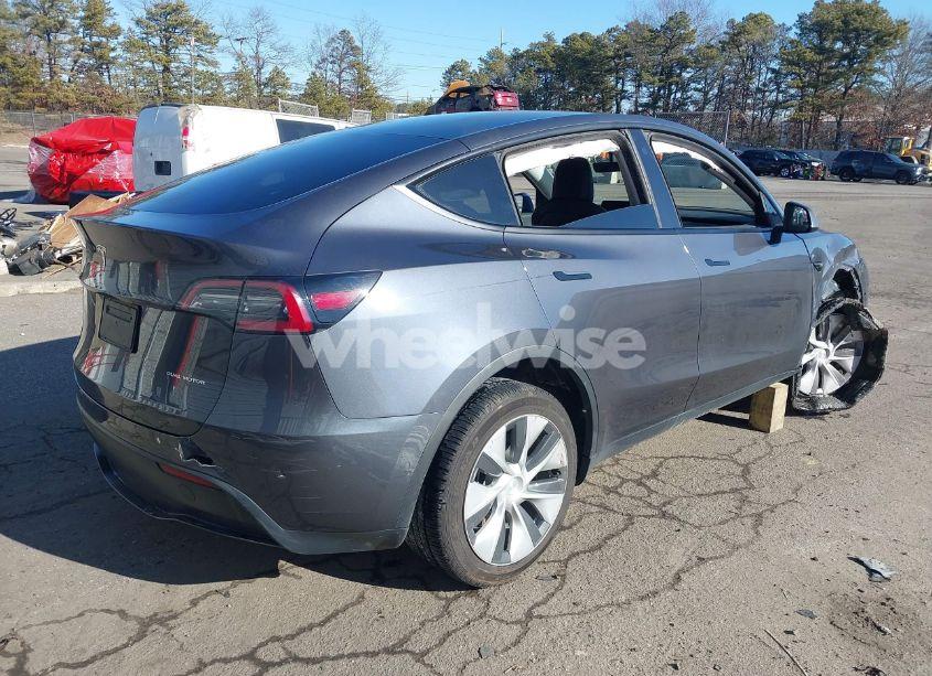 Photo 4 of 2021 Tesla Model Y LONG RANGE DUAL MOTOR ALL-WHEEL DRIVE (VIN 5YJYGAEE6MF180410)