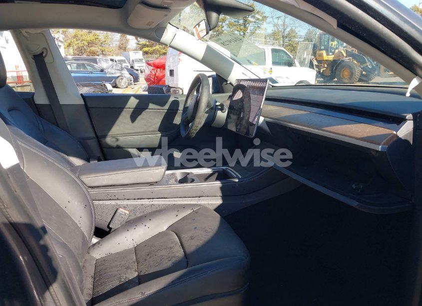 Photo 5 of 2021 Tesla Model Y LONG RANGE DUAL MOTOR ALL-WHEEL DRIVE (VIN 5YJYGAEE6MF180410)