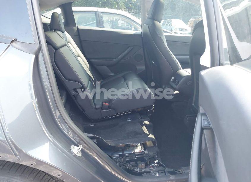 Photo 8 of 2021 Tesla Model Y LONG RANGE DUAL MOTOR ALL-WHEEL DRIVE (VIN 5YJYGAEE7MF146315)