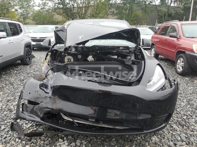 Photo 13 of 2021 TESLA MODEL Y (VIN 5YJYGAEE7MF238346)