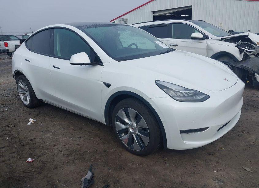 2021 Tesla Model Y LONG RANGE DUAL MOTOR ALL-WHEEL DRIVE (VIN 5YJYGAEE7MF294190) main photo