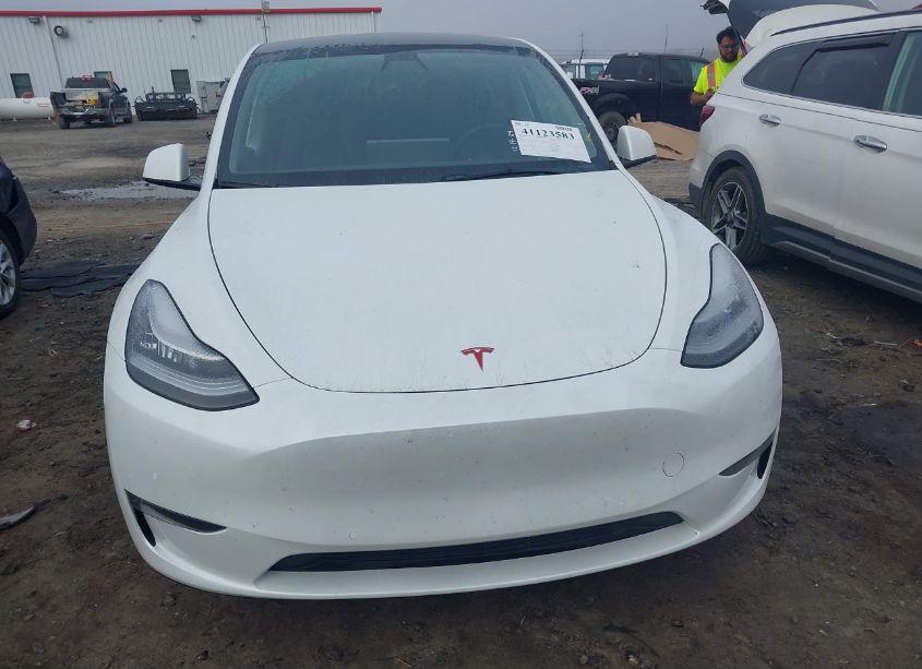Photo 13 of 2021 Tesla Model Y LONG RANGE DUAL MOTOR ALL-WHEEL DRIVE (VIN 5YJYGAEE7MF294190)