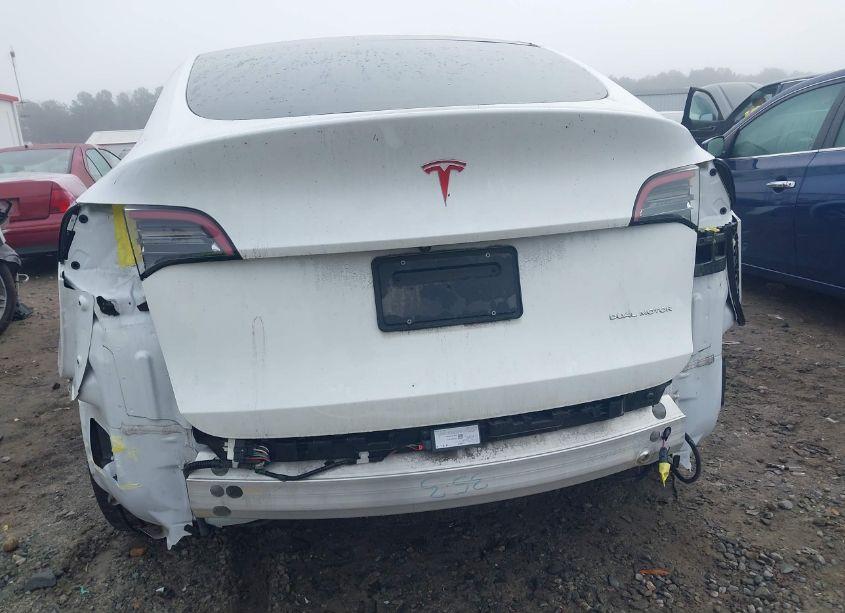Photo 21 of 2021 Tesla Model Y LONG RANGE DUAL MOTOR ALL-WHEEL DRIVE (VIN 5YJYGAEE7MF294190)