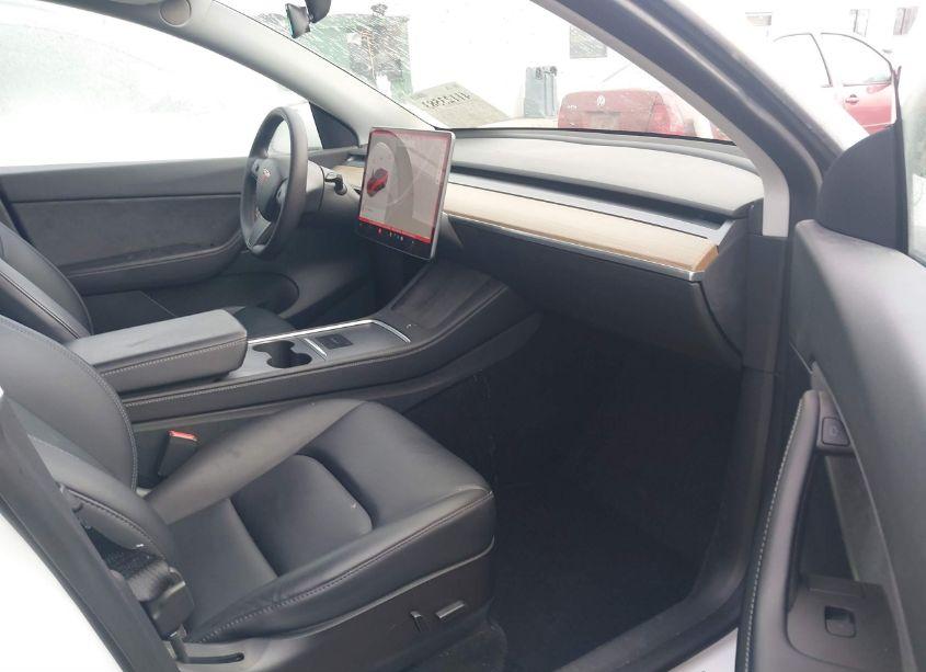 Photo 5 of 2021 Tesla Model Y LONG RANGE DUAL MOTOR ALL-WHEEL DRIVE (VIN 5YJYGAEE7MF294190)