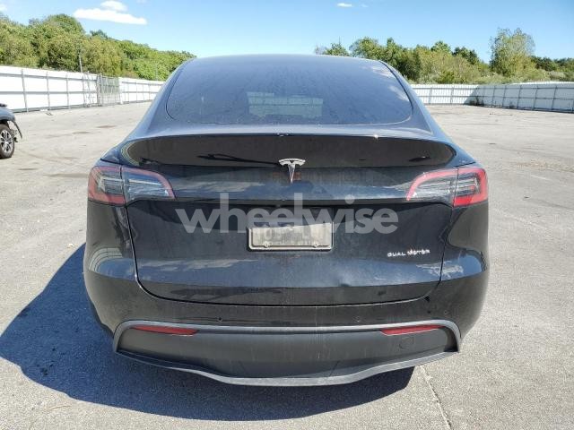 Photo 3 of 2021 TESLA MODEL Y (VIN 5YJYGAEE8MF146100)