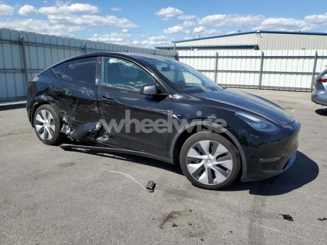 Photo 6 of 2021 TESLA MODEL Y (VIN 5YJYGAEE8MF146100)