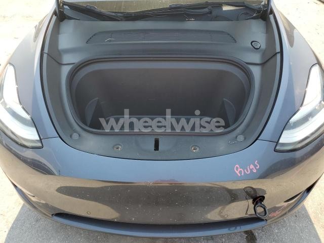 Photo 11 of 2021 TESLA MODEL Y (VIN 5YJYGAEE9MF232063)
