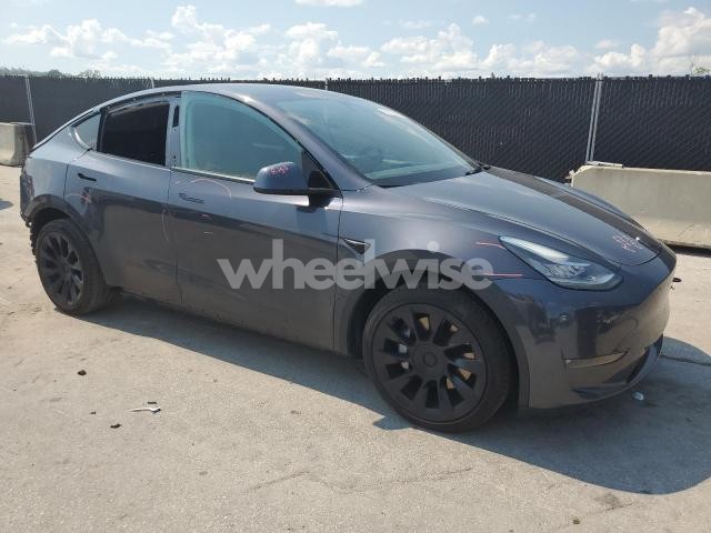 Photo 13 of 2021 TESLA MODEL Y (VIN 5YJYGAEE9MF232063)