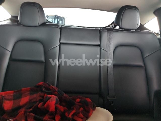 Photo 8 of 2021 TESLA MODEL Y (VIN 5YJYGAEE9MF260882)