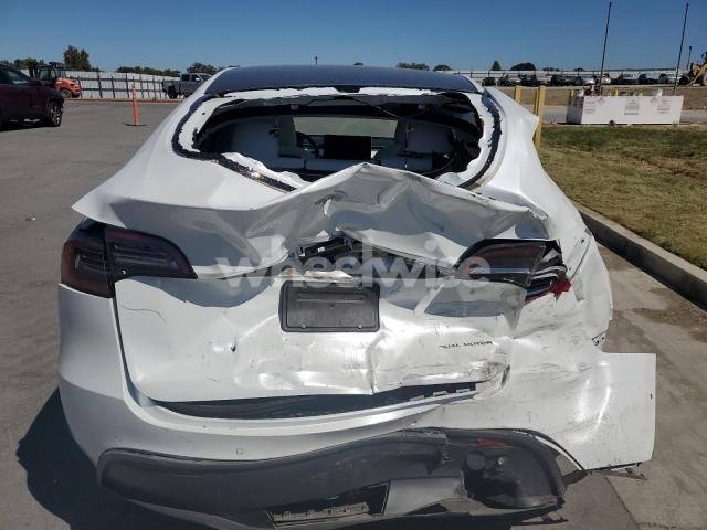 Photo 7 of 2021 TESLA MODEL Y (VIN 5YJYGAEE9MF281117)