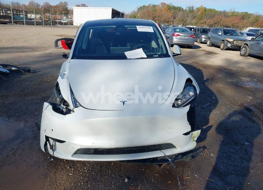 Photo 11 of 2021 Tesla Model Y LONG RANGE DUAL MOTOR ALL-WHEEL DRIVE (VIN 5YJYGAEEXMF185304)
