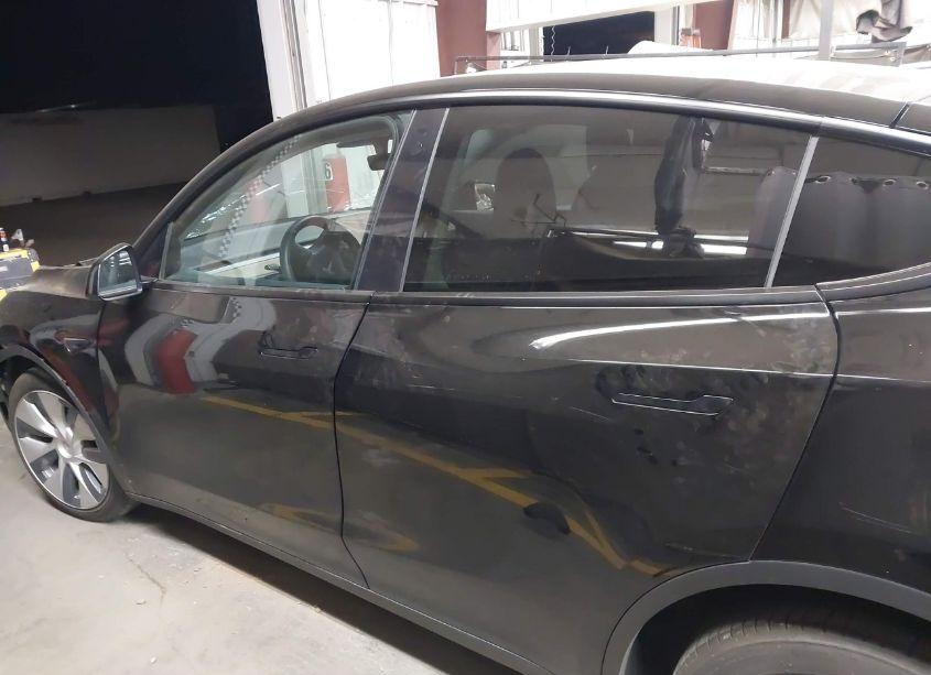 Photo 14 of 2020 Tesla Model Y LONG RANGE DUAL MOTOR ALL-WHEEL DRIVE (VIN 5YJYGDEE0LF017476)