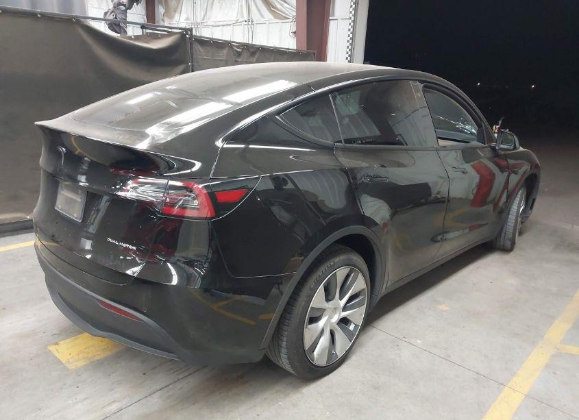 Photo 4 of 2020 Tesla Model Y LONG RANGE DUAL MOTOR ALL-WHEEL DRIVE (VIN 5YJYGDEE0LF017476)