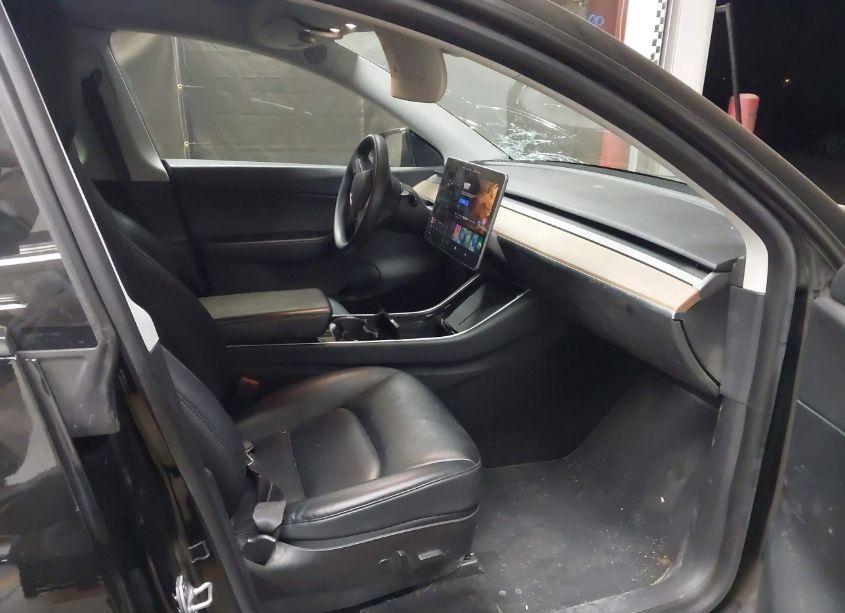 Photo 5 of 2020 Tesla Model Y LONG RANGE DUAL MOTOR ALL-WHEEL DRIVE (VIN 5YJYGDEE0LF017476)