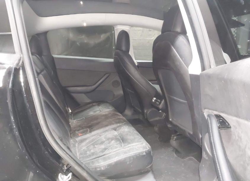 Photo 8 of 2020 Tesla Model Y LONG RANGE DUAL MOTOR ALL-WHEEL DRIVE (VIN 5YJYGDEE0LF017476)