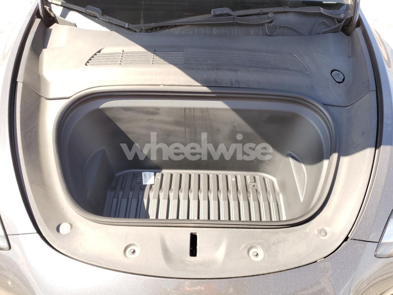 Photo 11 of 2021 TESLA MODEL Y (VIN 5YJYGDEE0MF065951)