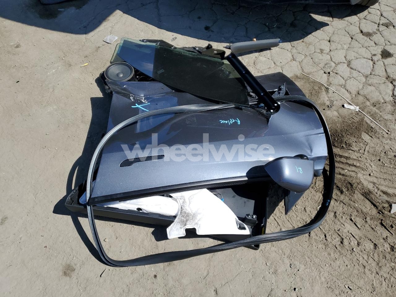 Photo 12 of 2021 TESLA MODEL Y (VIN 5YJYGDEE0MF065951)