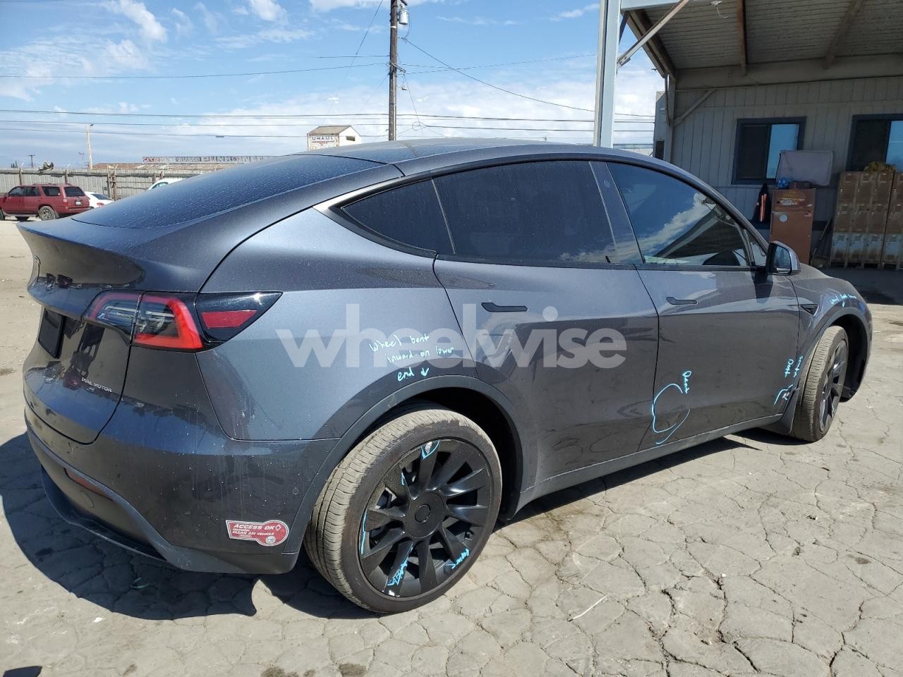 Photo 3 of 2021 TESLA MODEL Y (VIN 5YJYGDEE0MF065951)