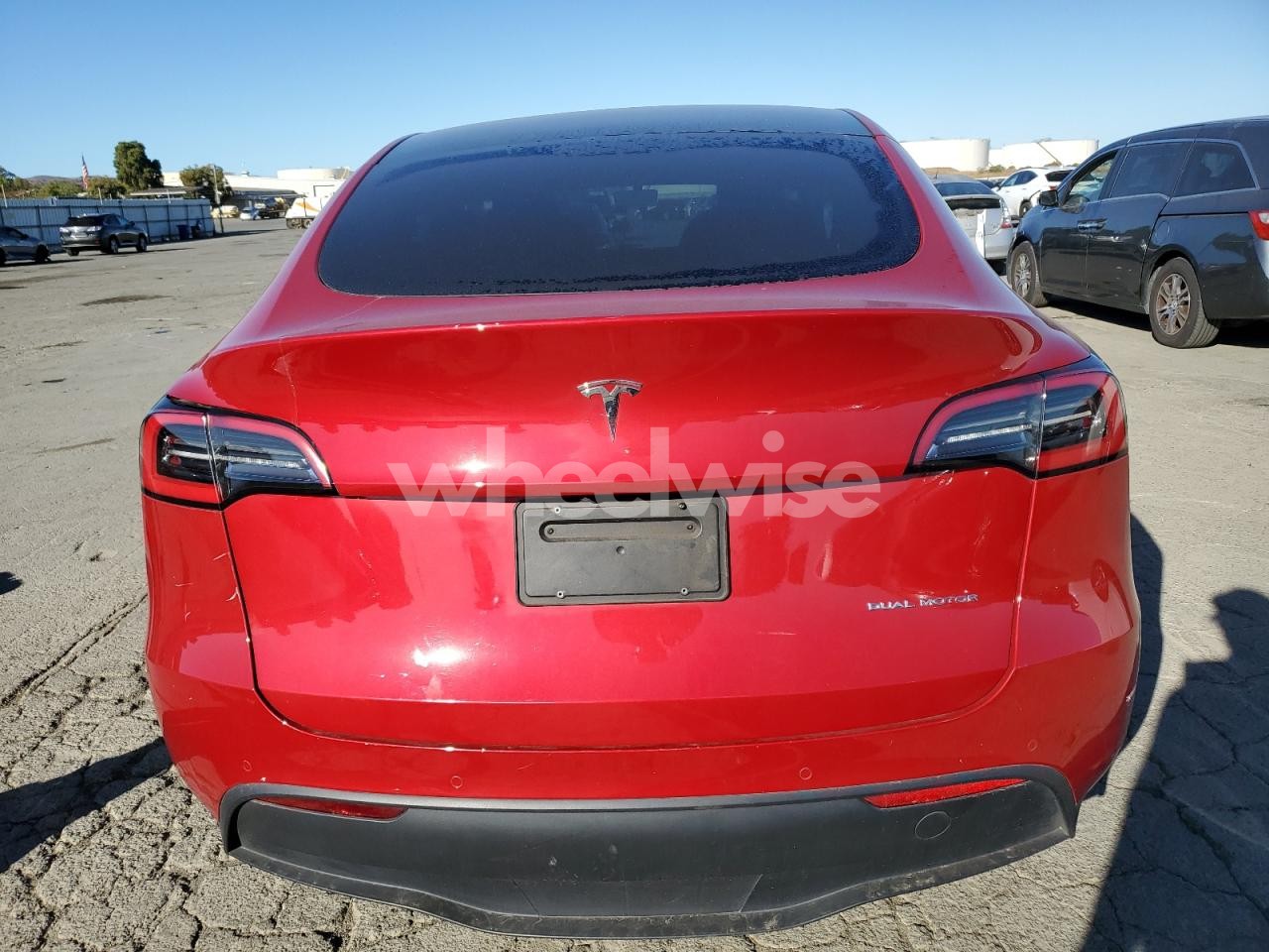 Photo 6 of 2021 TESLA MODEL Y (VIN 5YJYGDEE0MF093846)