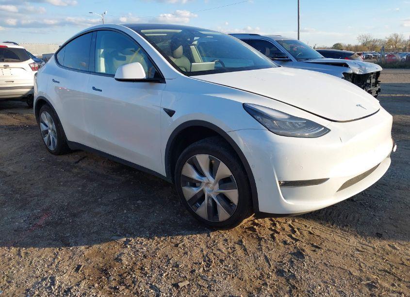 2021 Tesla Model Y LONG RANGE DUAL MOTOR ALL-WHEEL DRIVE (VIN 5YJYGDEE0MF109916) main photo