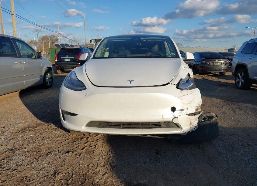 Photo 12 of 2021 Tesla Model Y LONG RANGE DUAL MOTOR ALL-WHEEL DRIVE (VIN 5YJYGDEE0MF109916)