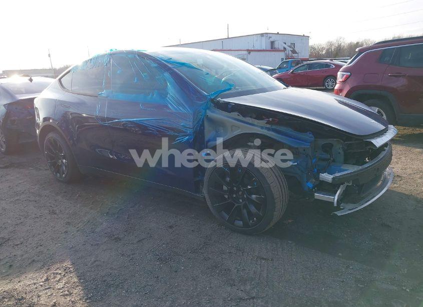 2021 Tesla Model Y LONG RANGE DUAL MOTOR ALL-WHEEL DRIVE (VIN 5YJYGDEE0MF198841) main photo