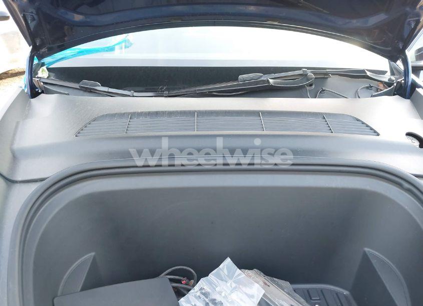 Photo 10 of 2021 Tesla Model Y LONG RANGE DUAL MOTOR ALL-WHEEL DRIVE (VIN 5YJYGDEE0MF198841)