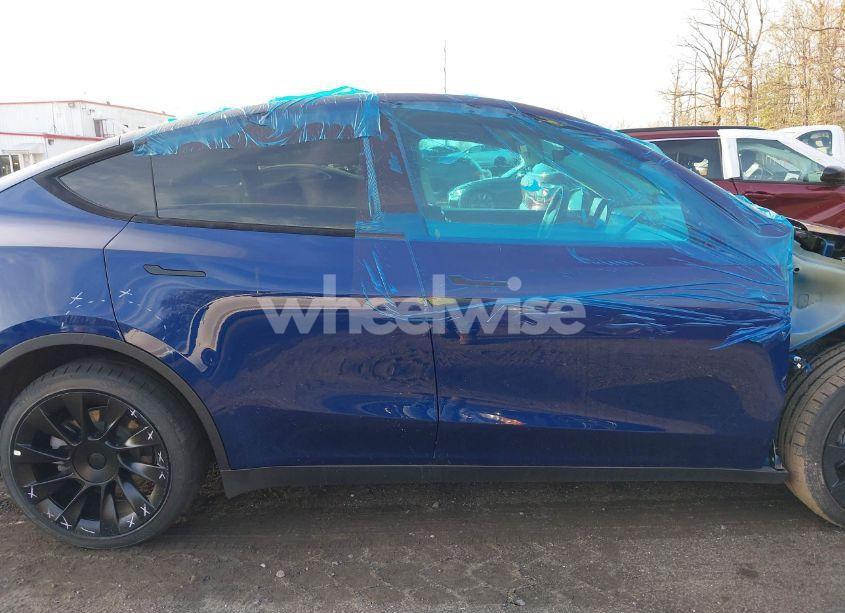 Photo 13 of 2021 Tesla Model Y LONG RANGE DUAL MOTOR ALL-WHEEL DRIVE (VIN 5YJYGDEE0MF198841)