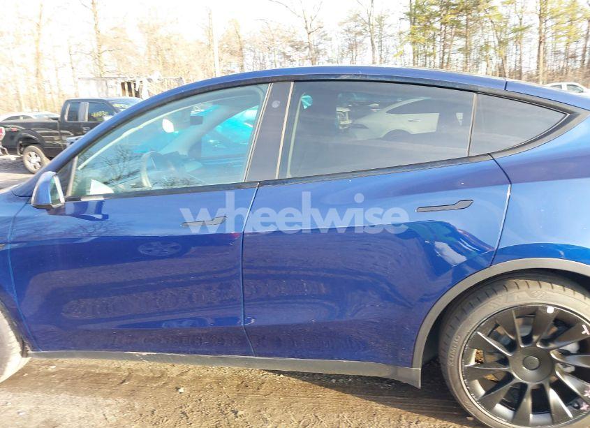 Photo 14 of 2021 Tesla Model Y LONG RANGE DUAL MOTOR ALL-WHEEL DRIVE (VIN 5YJYGDEE0MF198841)